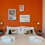 Διαμέρισμα Relax, Pool & Balcony Surrounded By Greenery By Host Hero *