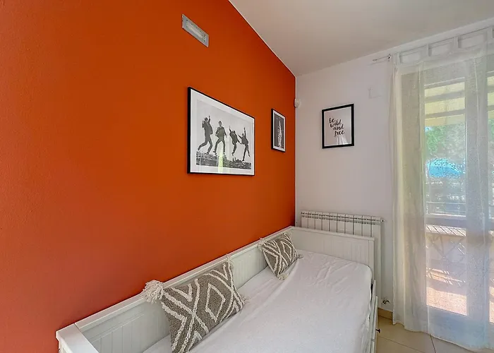 Apartment Relax, Pool & Balcony Surrounded By Greenery By Host Hero Numana