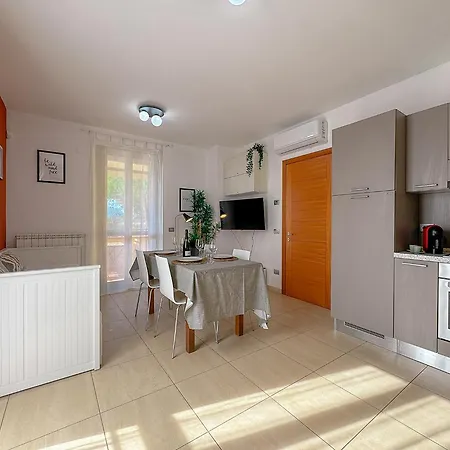 Relax, Piscina&balcone Nel By Host Hero