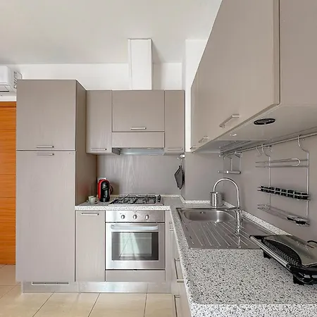 Appartamento Relax, Piscina&balcone Nel By Host Hero