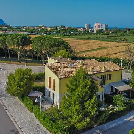 Relax, Piscina&balcone Nel By Host Hero