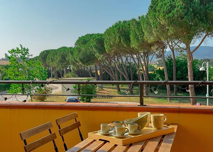 Relax, Pool & Balcony Surrounded By Greenery By Host Hero Apartman